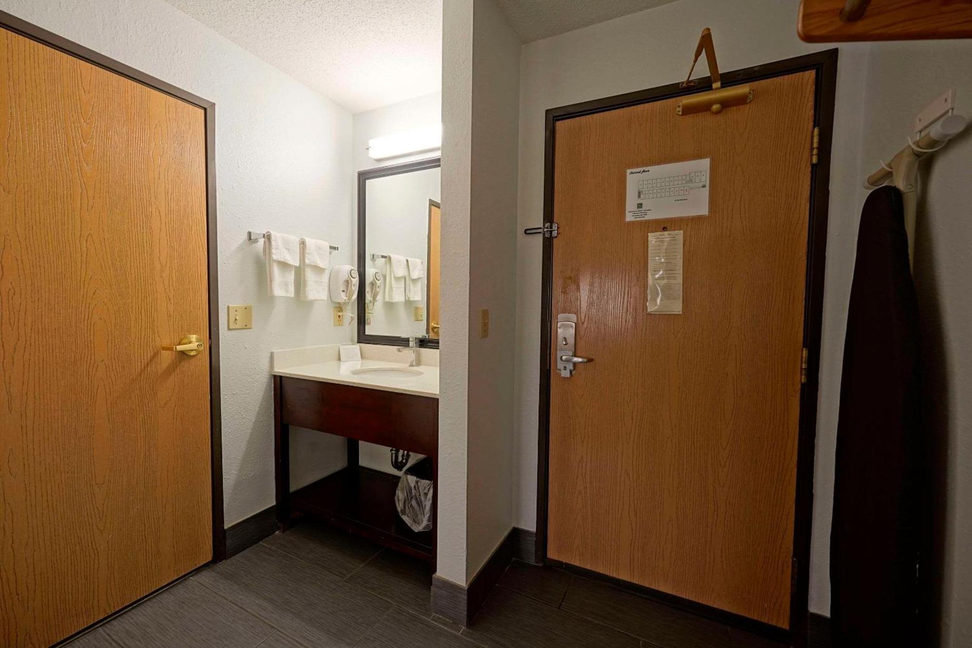 Quality Inn & Suites Harrington - Milford Eksteriør bilde
