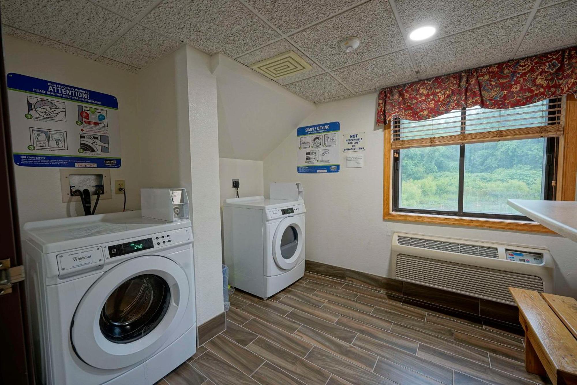 Quality Inn & Suites Harrington - Milford Eksteriør bilde