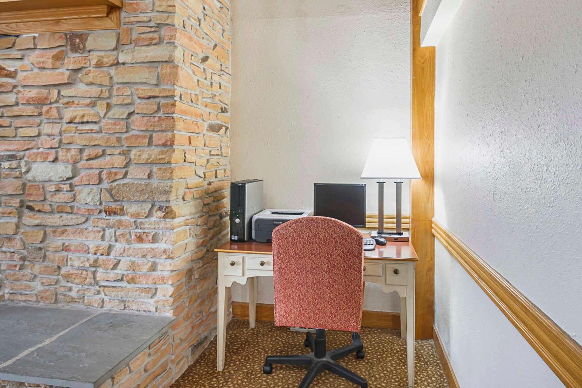 Quality Inn & Suites Harrington - Milford Eksteriør bilde