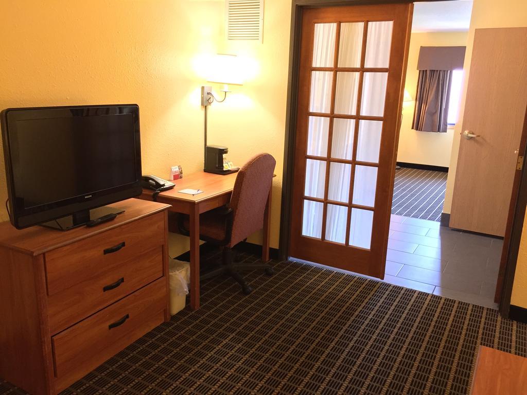 Quality Inn & Suites Harrington - Milford Eksteriør bilde